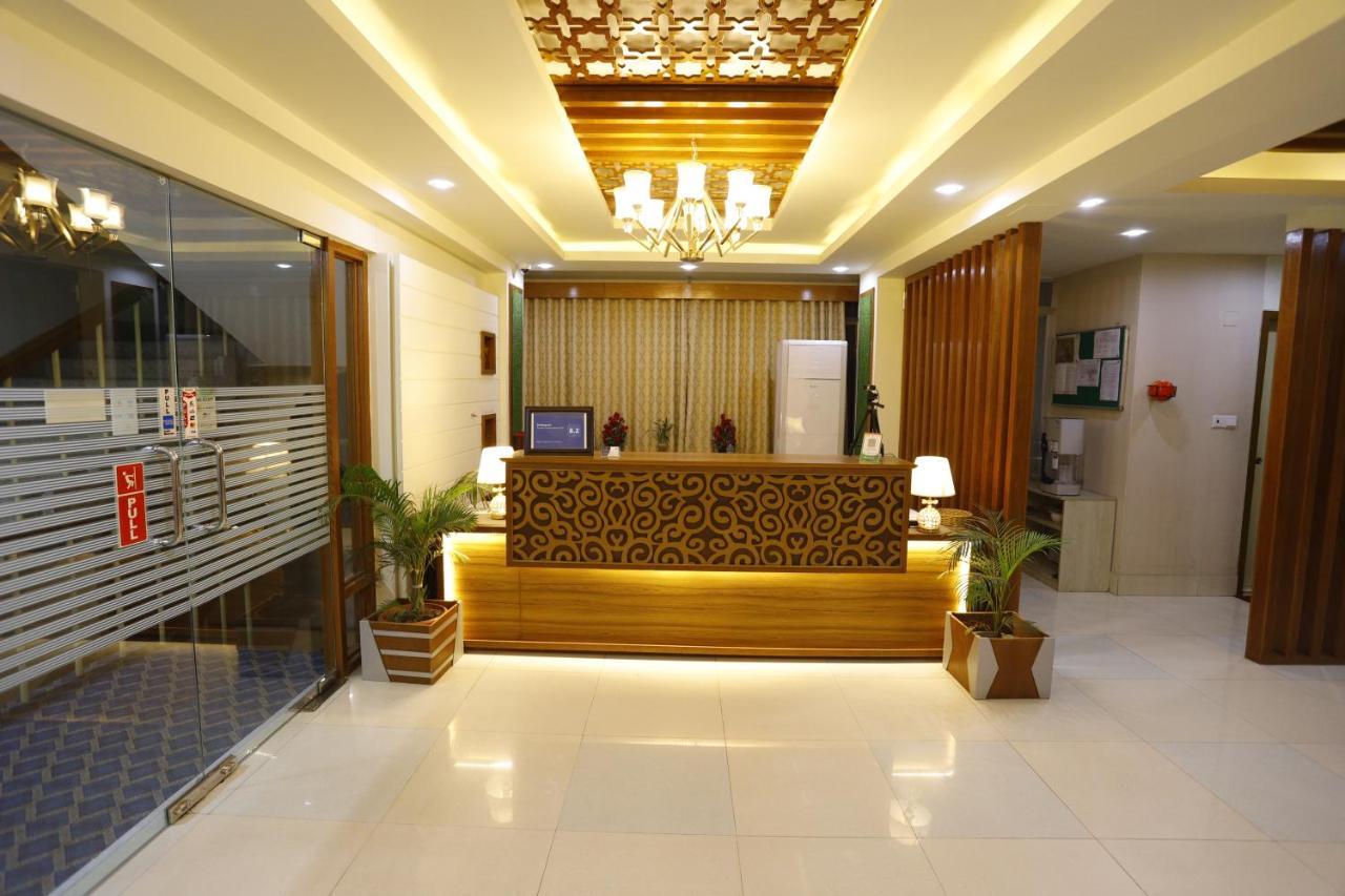 Hotel Grand Circle Inn Dhaka Esterno foto
